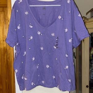 Disney woman’s tee shirt great for the parks!